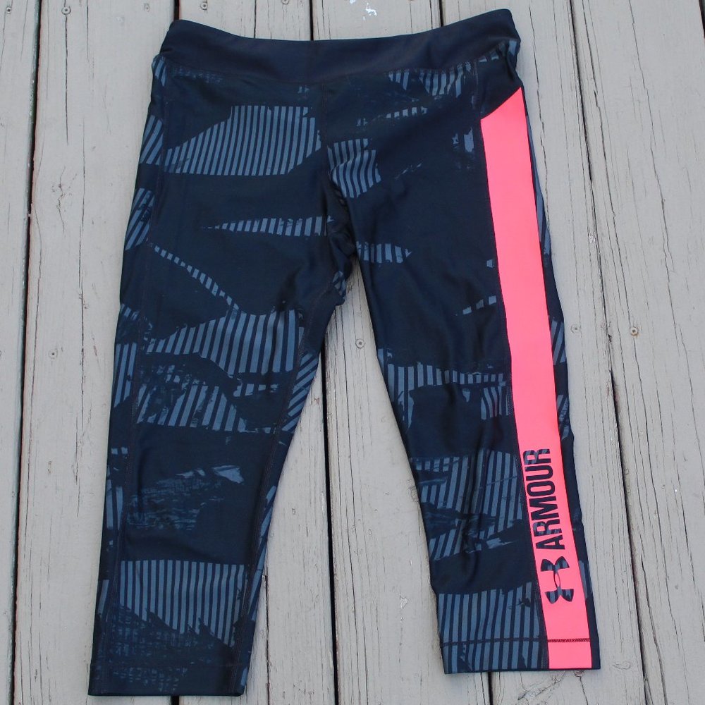 UNDER ARMOUR Heat Gear Capri Leggings Black Sz L